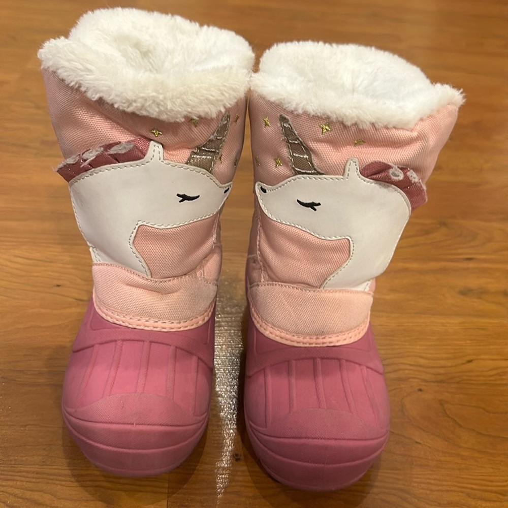 Cat and Jack toddler unicorn design snow boots size 10.